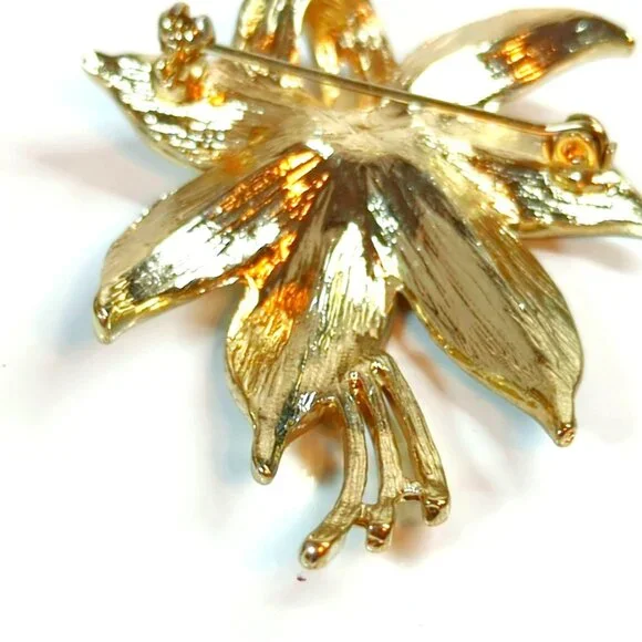 Vintage H&M Gold-Tone Leaf Brooch Pin With Faux Pearl Accent - Picture 4 of 5